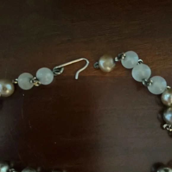 Vintage Gold & clear small beaded necklace with fish hook. Closure 15” - Picture 5 of 5